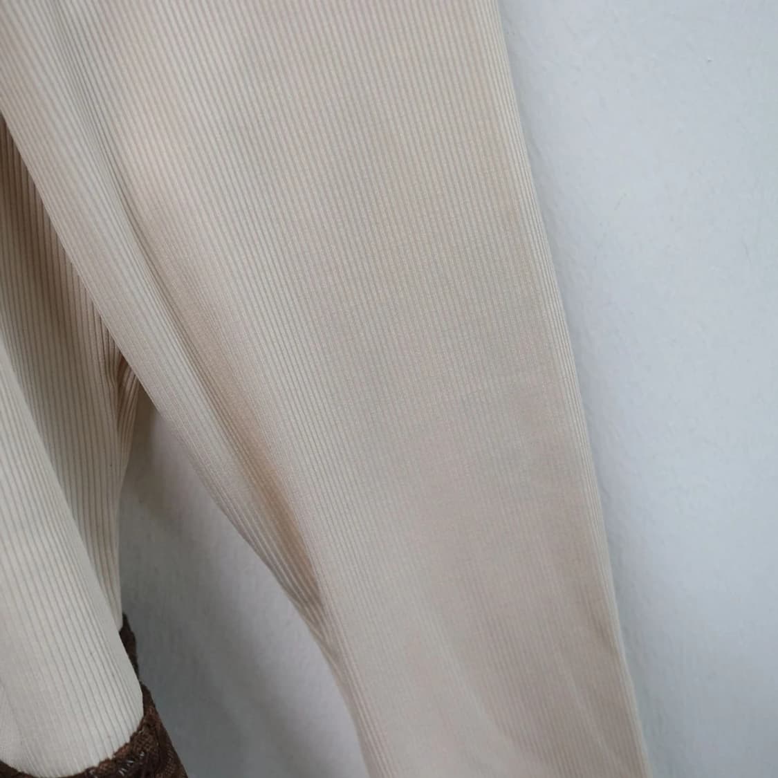 롬위 레이스 레이어드 오프숄더 티 61803 상품이미지6