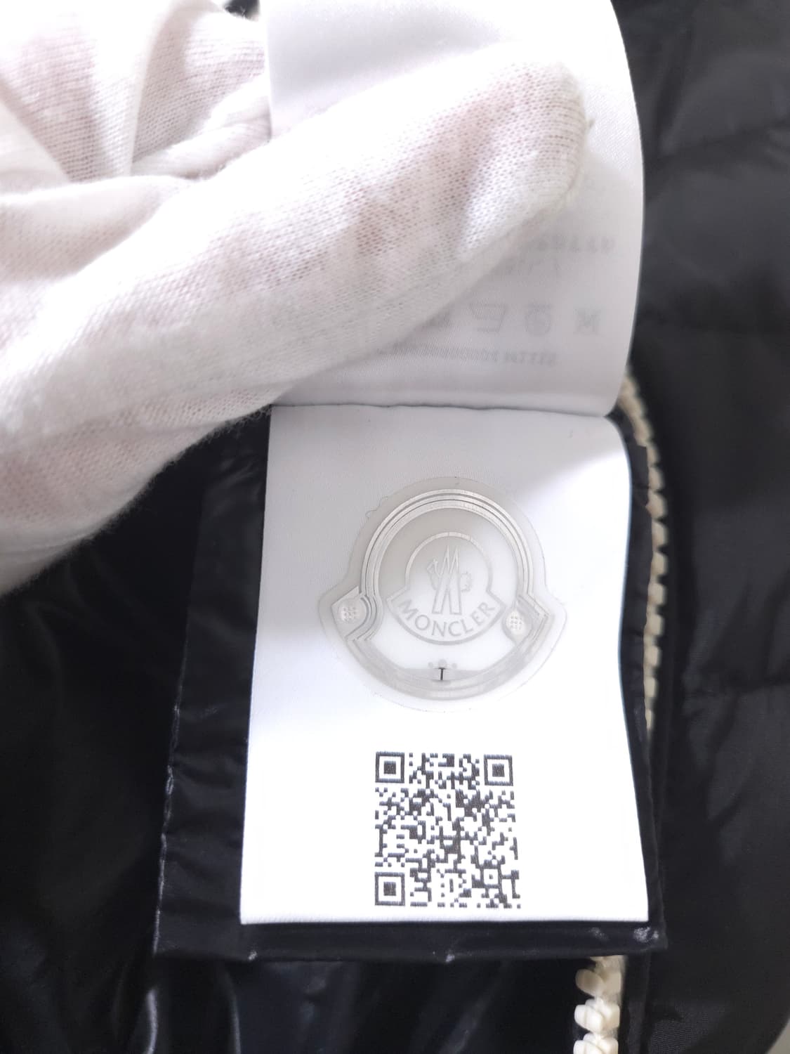 [새상품급,21Fw] 몽클레어 여성 니트패딩 M Size  상품이미지8