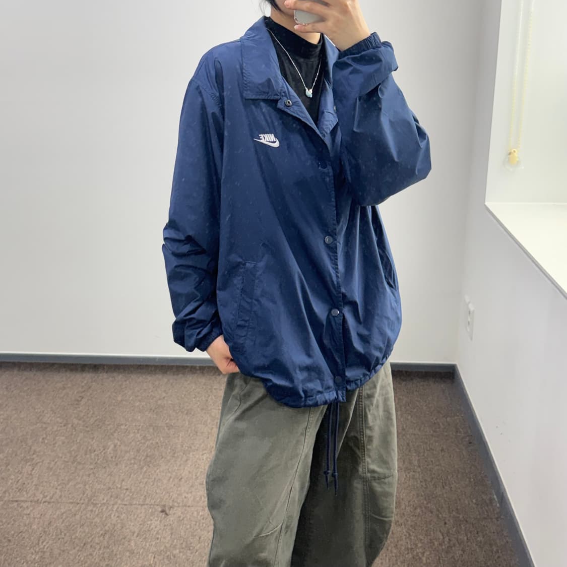 Nike 나이키 화이트 로고 네이비 바람막이 상품이미지2