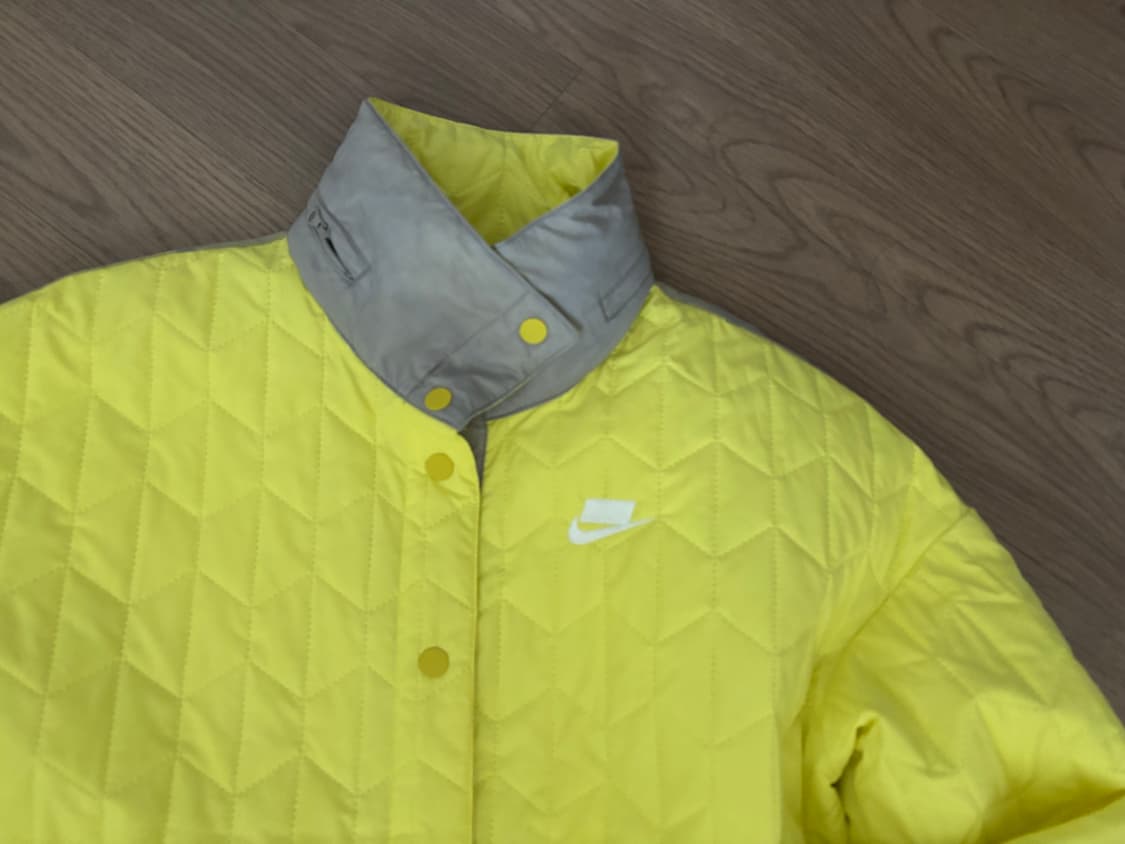 새옷같은 상태 나이키 퀼티드 중기장 경량패딩 자켓 85(90가능) 상품이미지2