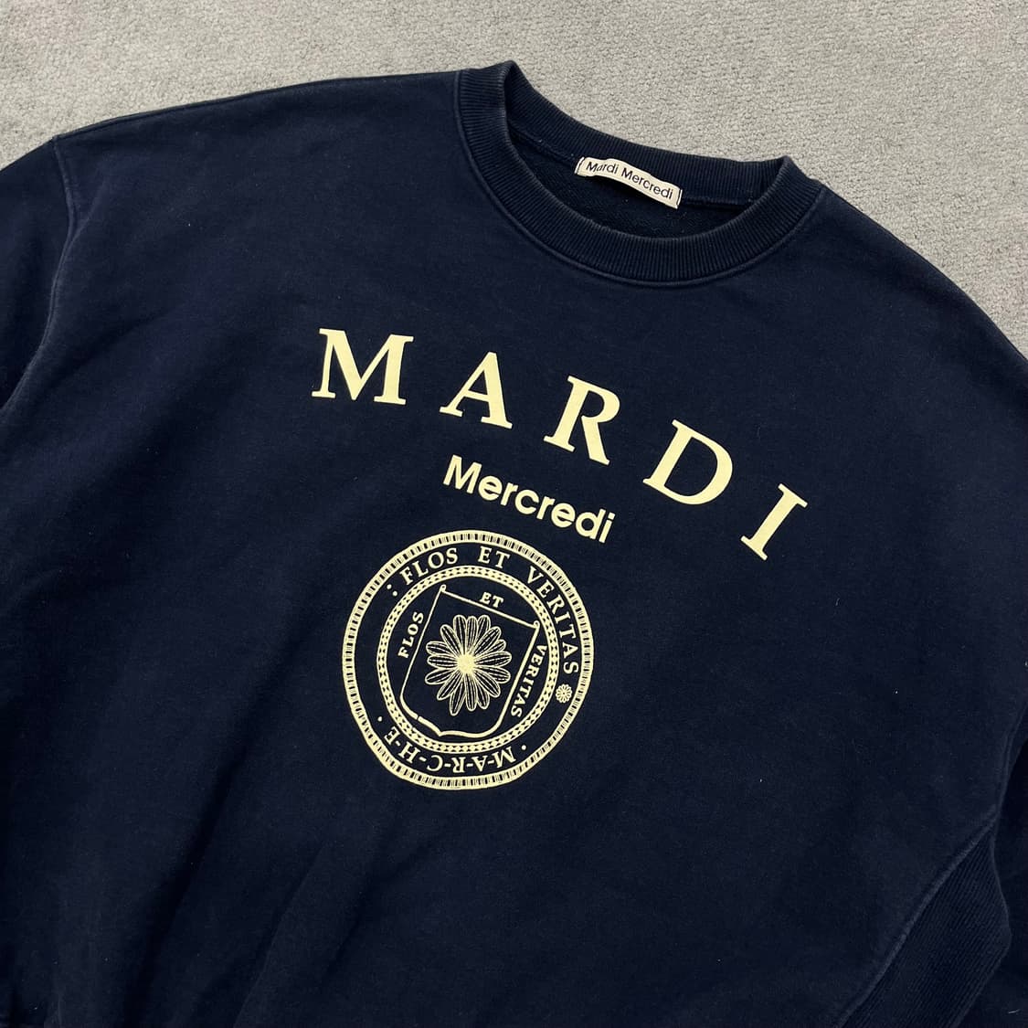 마르디메크르디 맨투맨 네이비 상품이미지2