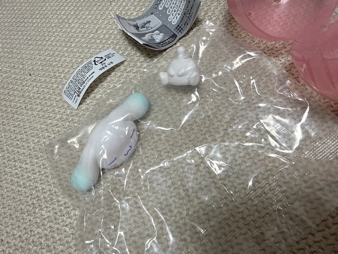 [시나모롤]산리오 갸우뚱 피규어 눈감은시나모롤 상품이미지4