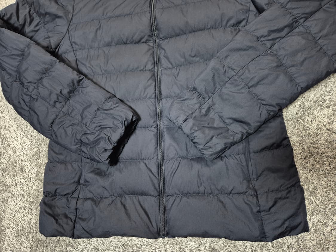 유니클로 여성 경량 다운 패딩 M 상품이미지3