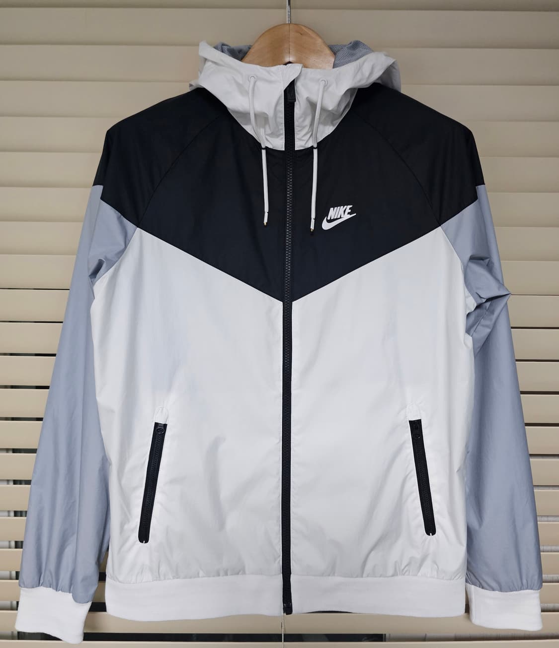 나이키 윈드러너 바람막이 M 상품이미지1