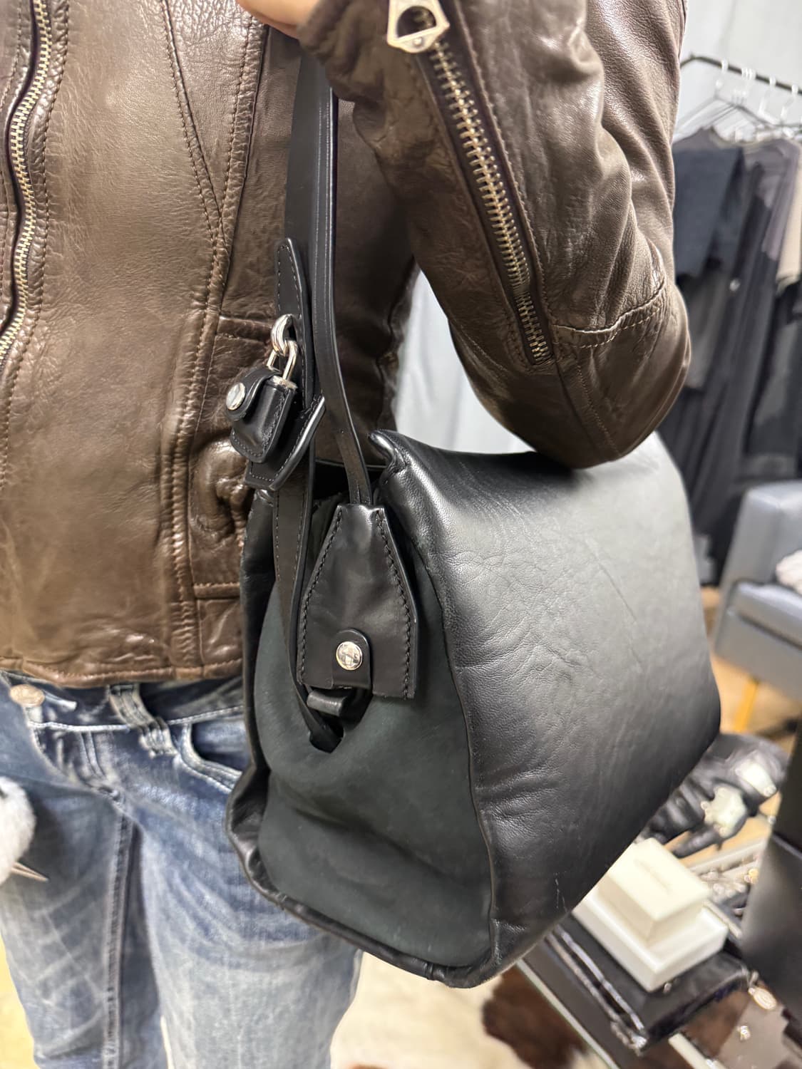 알렉산더 왕 락앤키 카프레더 스퀘어 숄더백 상품이미지2