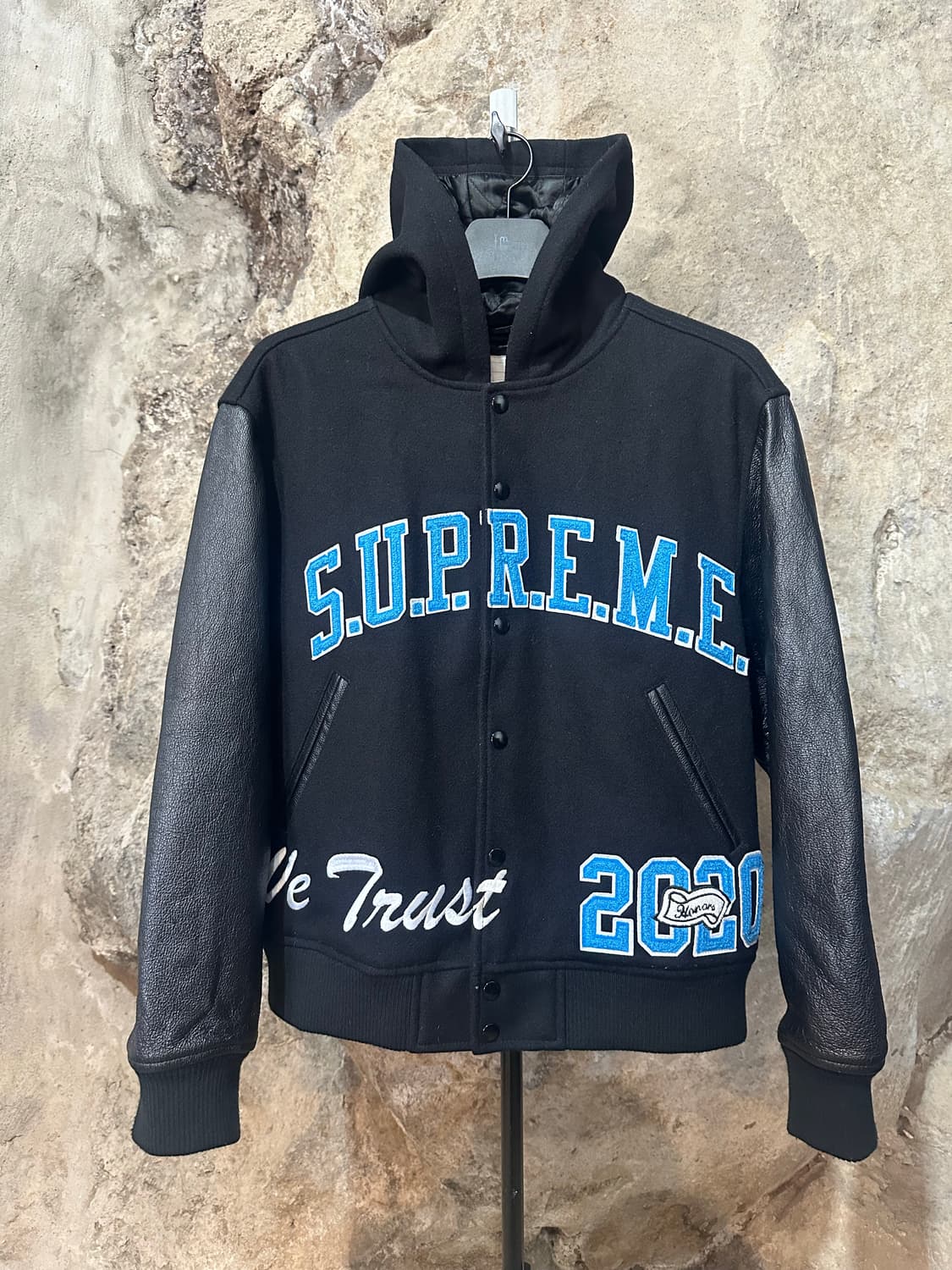 슈프림 킹 후드 바시티 자켓 상품이미지1