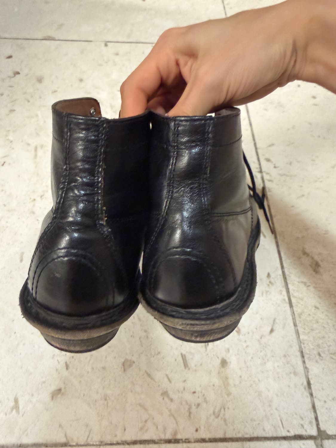 한두번신은 아워레가시 워커 부츠 팔아요  상품이미지3