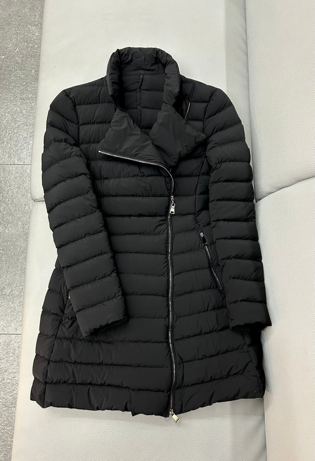 몽클레어 정품 아나스타시아 여성 블랙 롱패딩(00/44) 상품이미지6