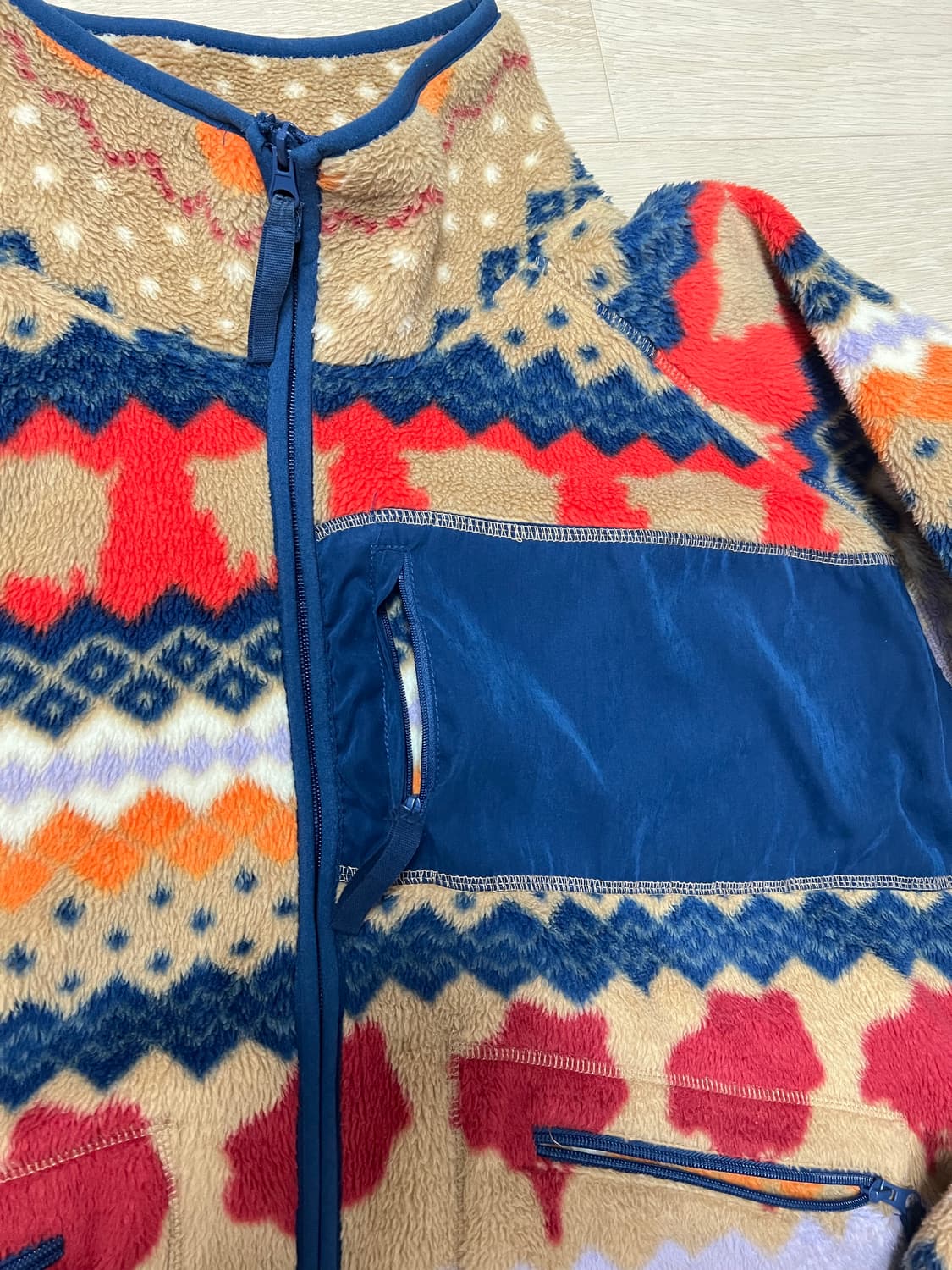  URBAN OUTFITTERS 빈티지 라인 후리스  상품이미지3
