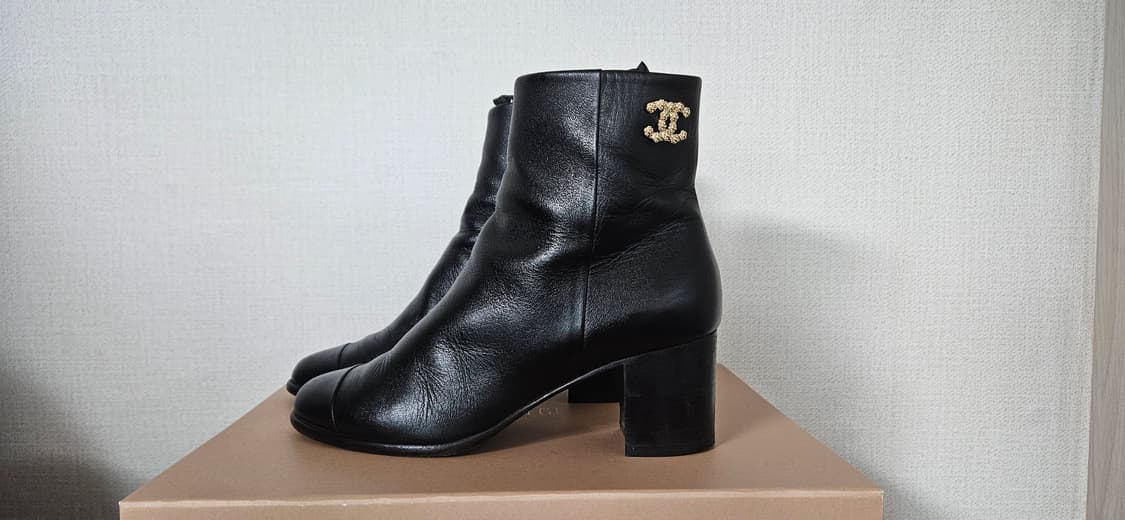 샤넬 앵클부츠 상품이미지1