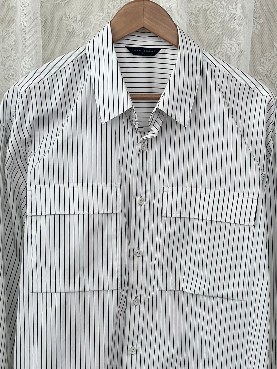 XL) 더니트컴퍼니 코튼 스프라이프 셔츠 화이트 상품이미지3