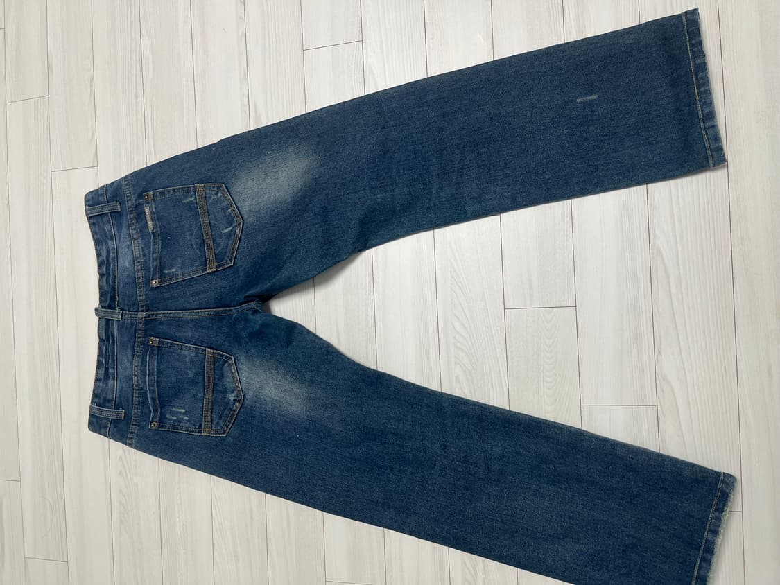 디스퀘어드2 스트레이트핏 32사이즈 (스키니 x) 상품이미지2