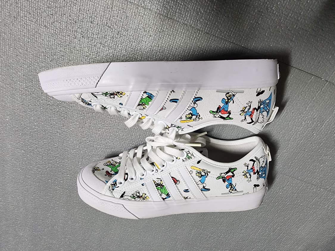아디다스 니짜 디즈니 콜라보 스니커즈 화이트 상품이미지7