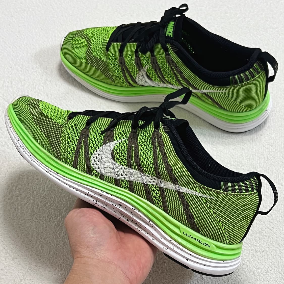 나이키 플라이니트 루나1+ 일렉그린 상품이미지2