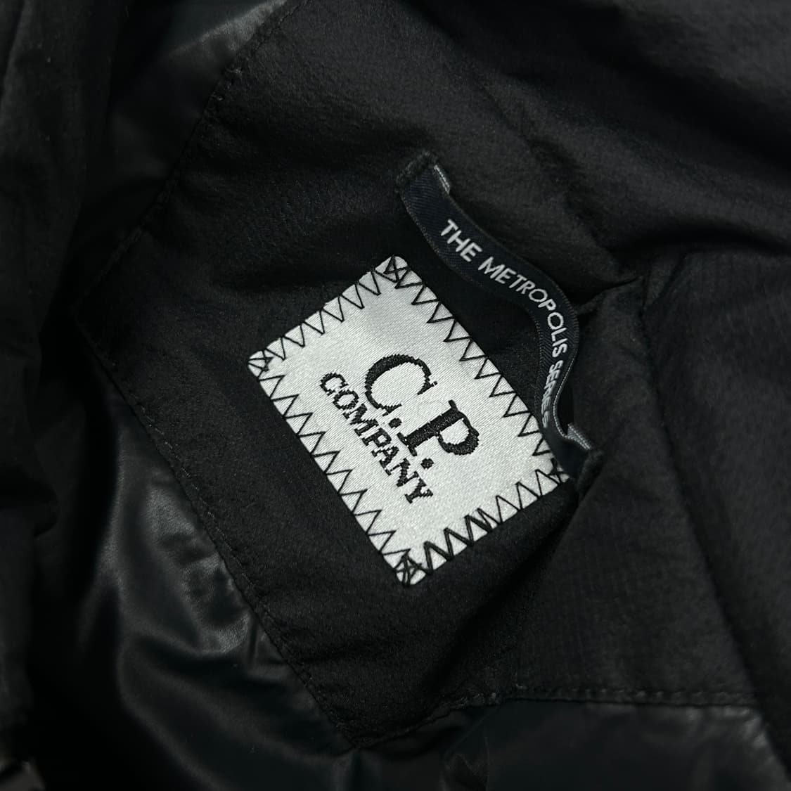 CP컴퍼니 메트로폴리스 퍼텍스 베스트(105) 상품이미지3