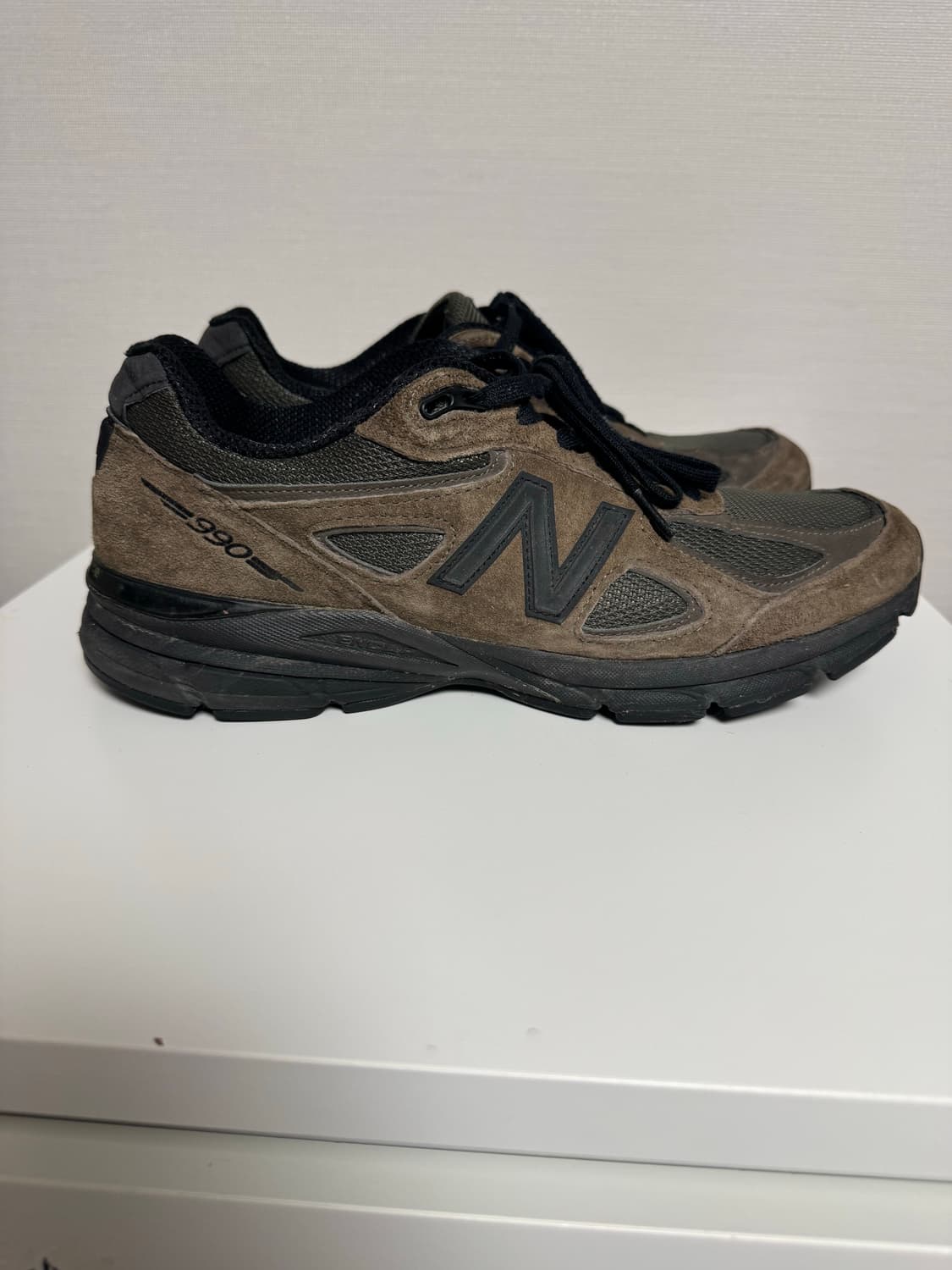 뉴발란스 990v4 밀리터리그린 US10 상품이미지2