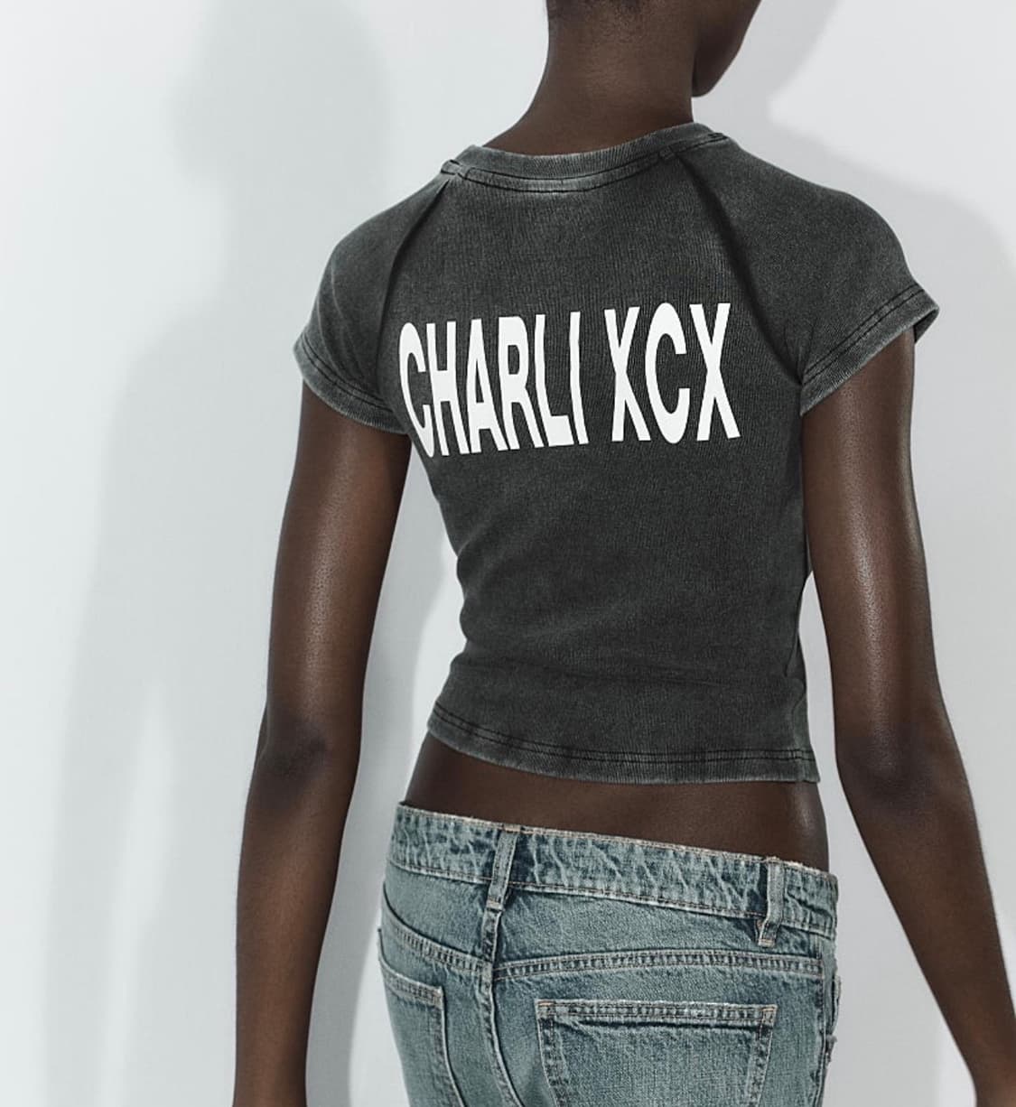 자라 찰리xcx 콜라보 티 상품이미지2