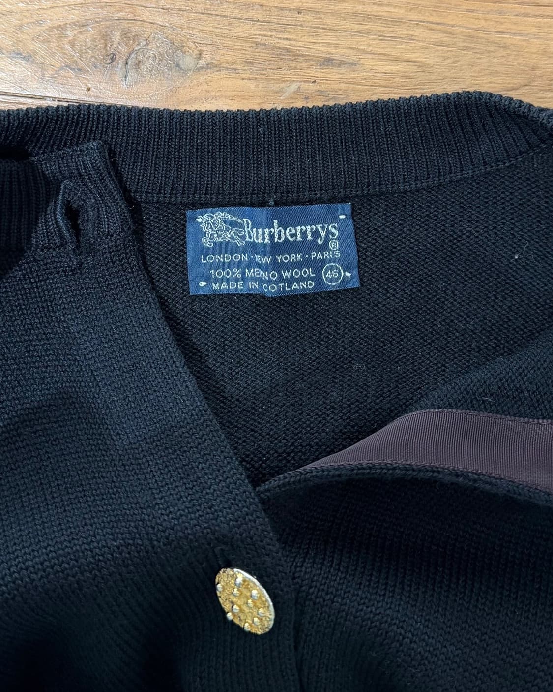 버버리 블랙 가디건 블랙 골드 버튼 울 가디건 상품이미지7