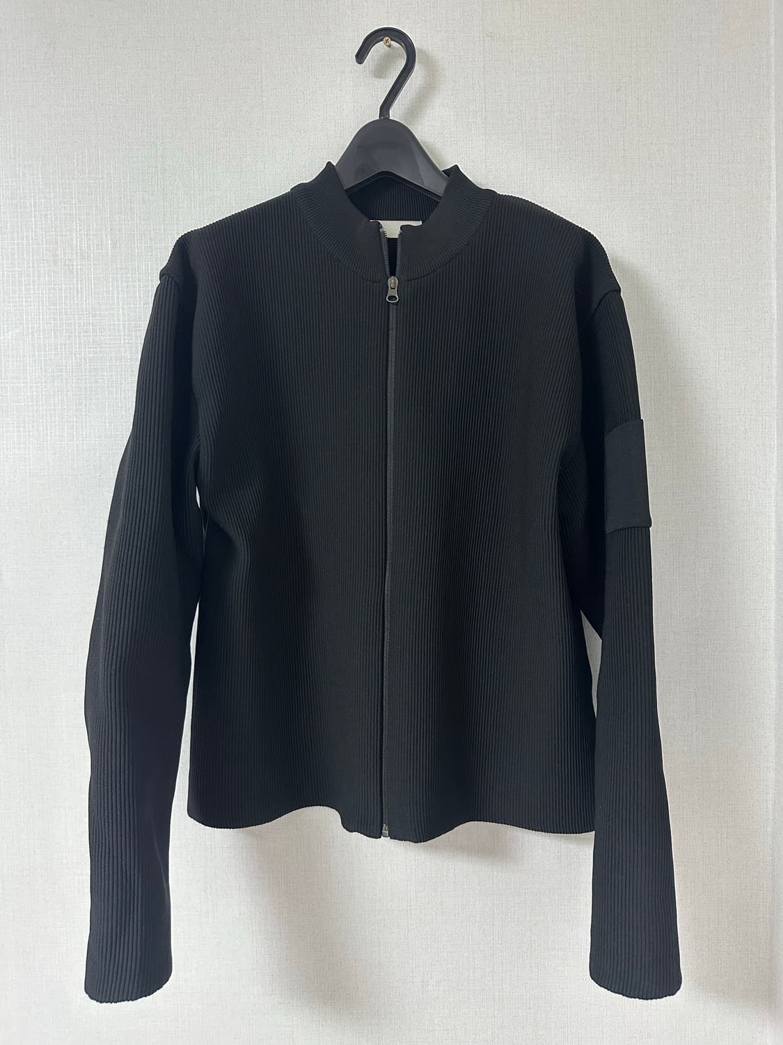 아모멘토 모크넥 집업  상품이미지1