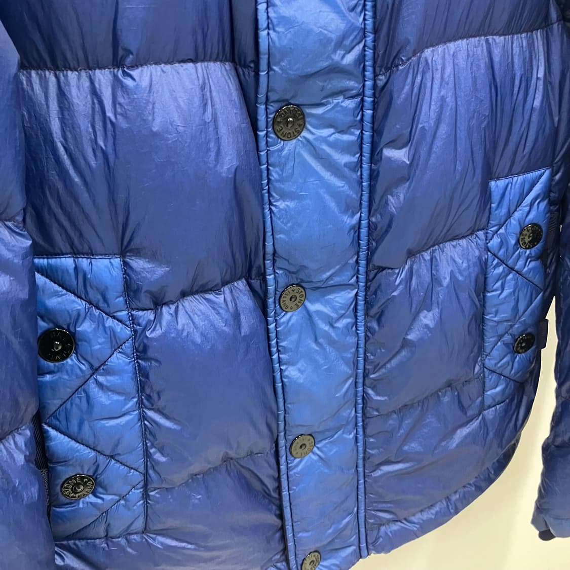 스톤아일랜드 30주년 가먼트 다잉 다운 패딩 90 상품이미지5