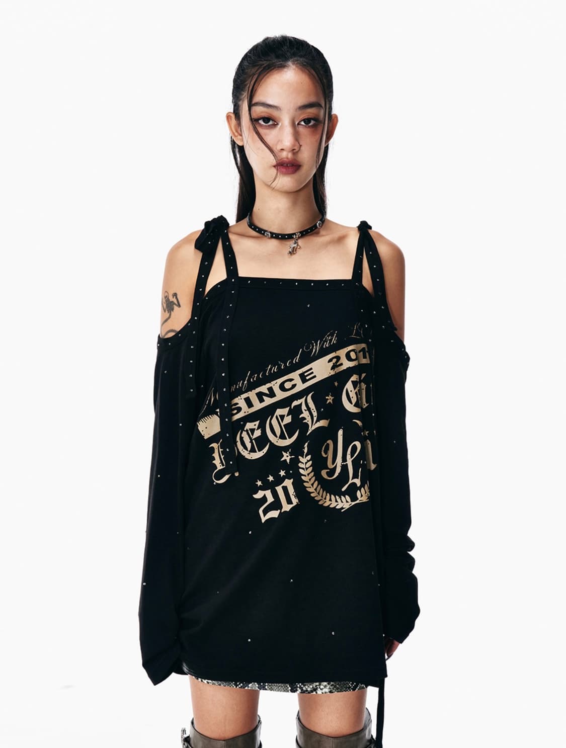 CUBIC OVERSIZED SHOULDER STRAP TOP BLACK 상품이미지1