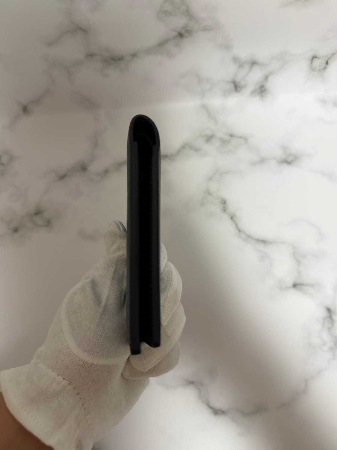 루이비통 멀티플 월릿 타이가 반지갑 상품이미지4