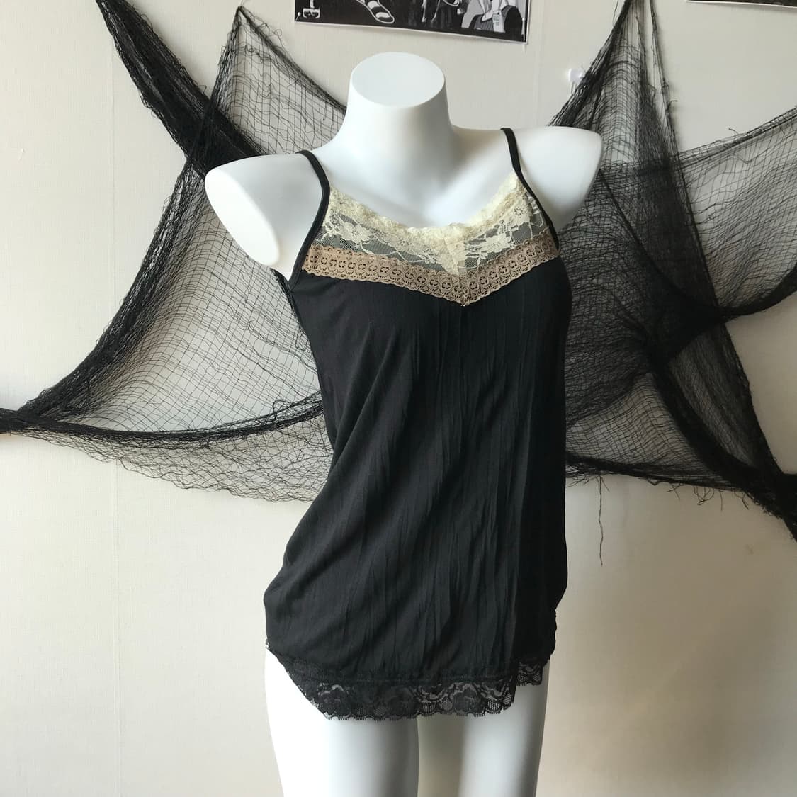 Lace detailed camisole   상품이미지1