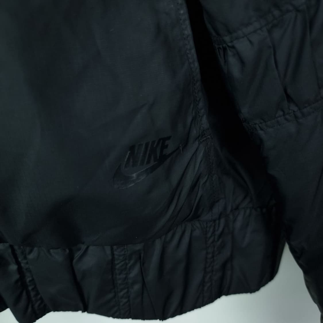 [나이키] 후드 봄버 패딩 자켓 블랙 M16369 상품이미지4