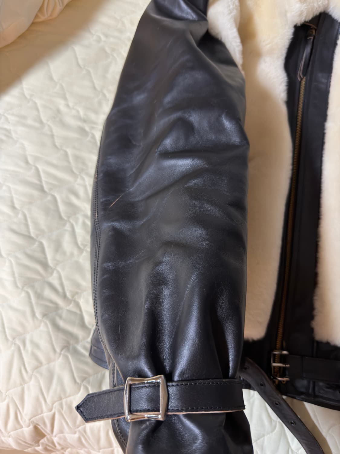 아카펠라클로딩 Grizzly Bear Jacket White 상품이미지4