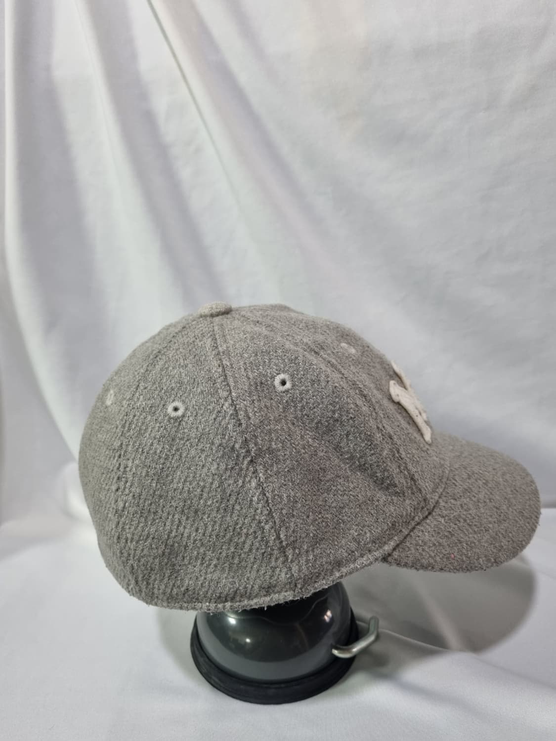 아디다스 X 네이버후드 그레이 울혼방 볼캡 모자 상품이미지4