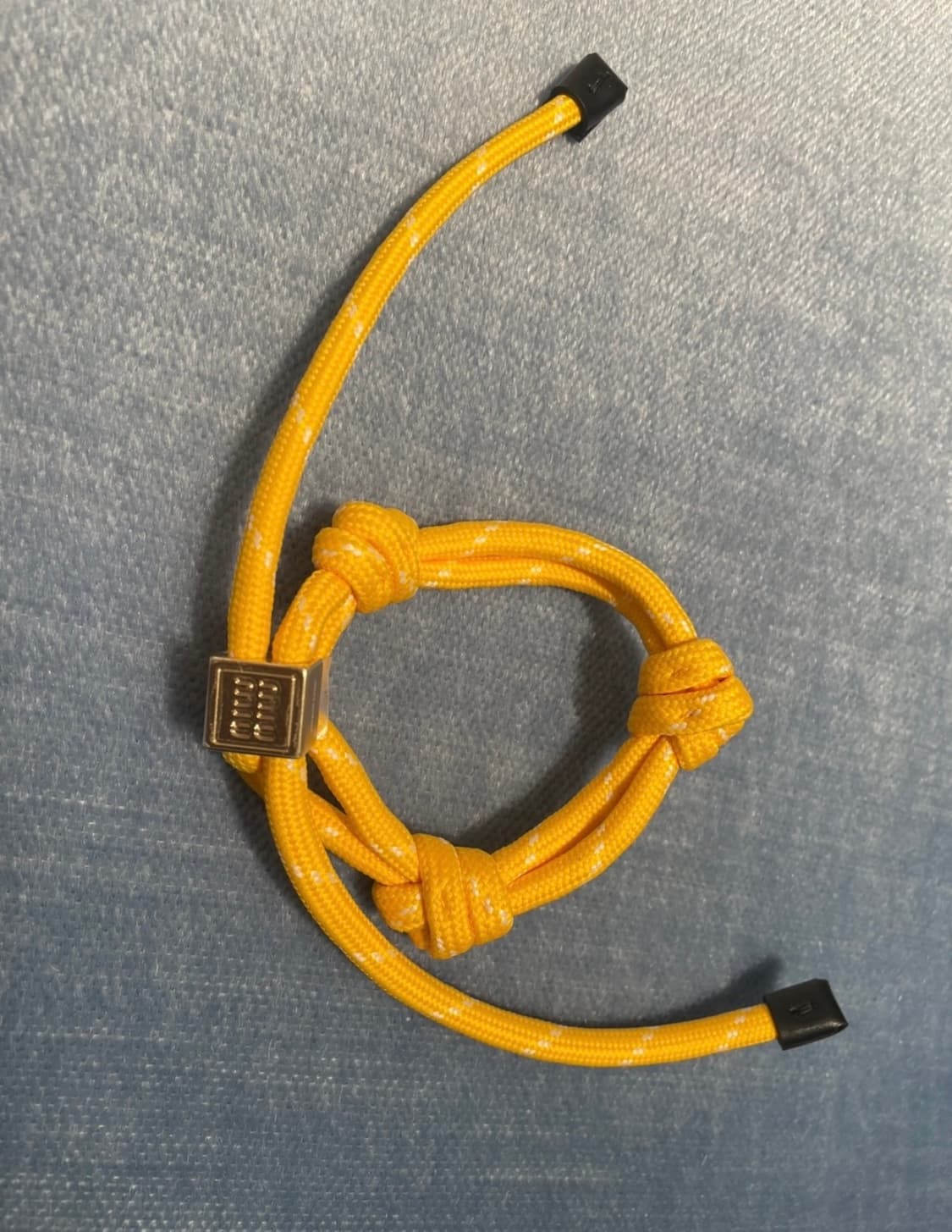 미우미우 로프발찌 상품이미지1