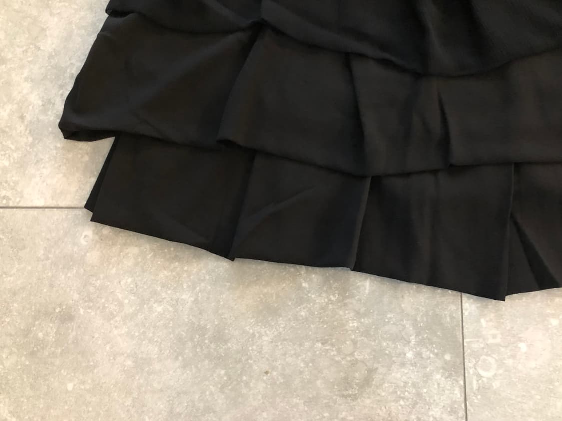 Hiroko Koshino 블랙 프릴 미디 스커트 상품이미지3