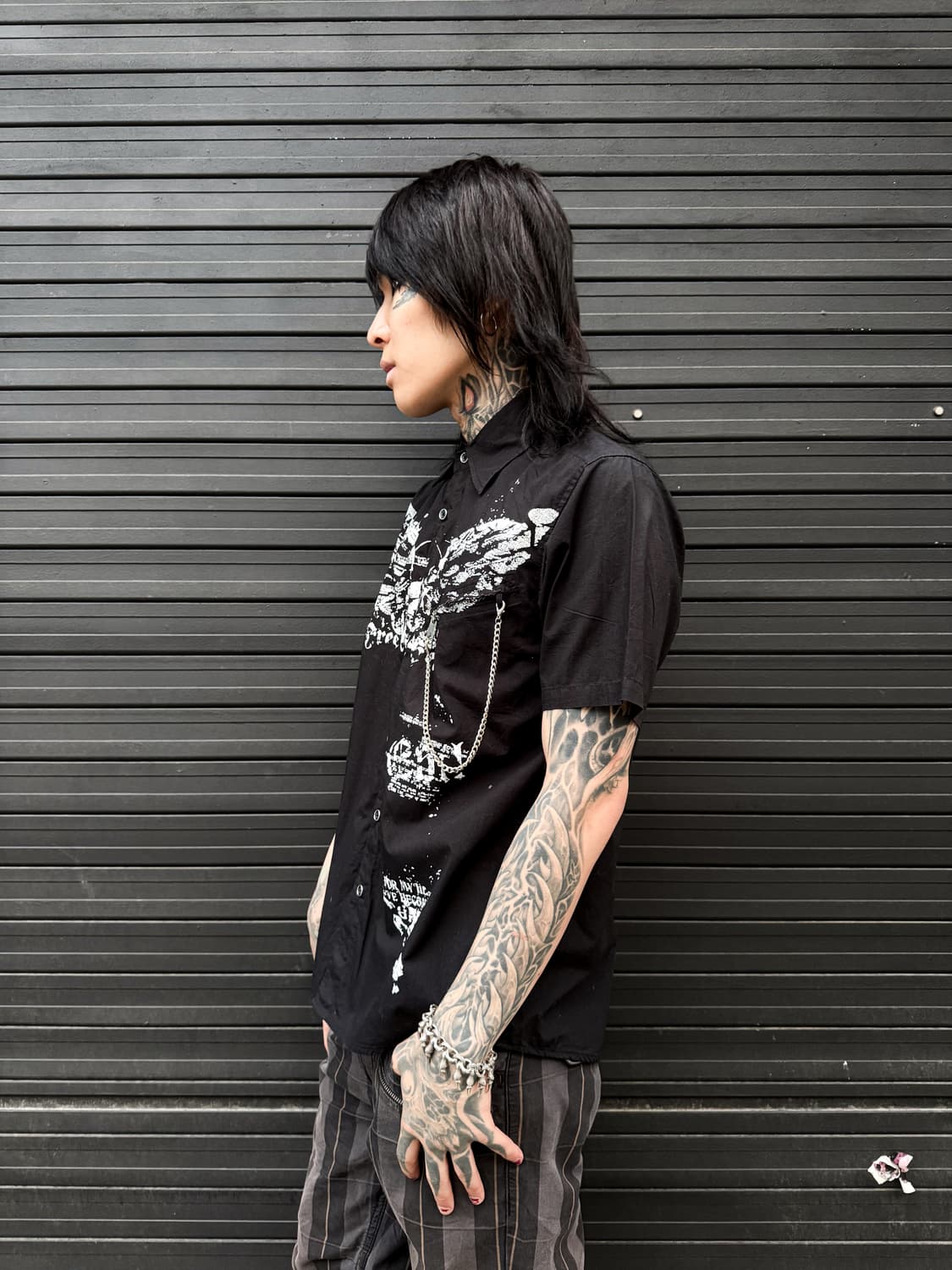 MON MAJES – Skull Chain Graphic Shirt 상품이미지4