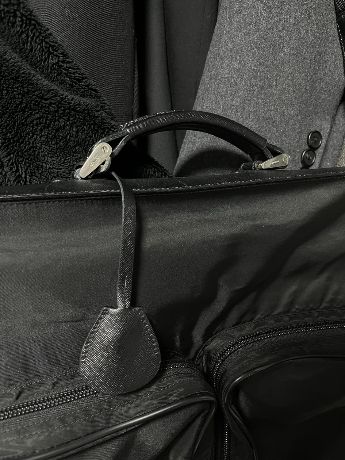 프라다 수트 케이스 백 가방 PRADA bag 블랙  상품이미지4