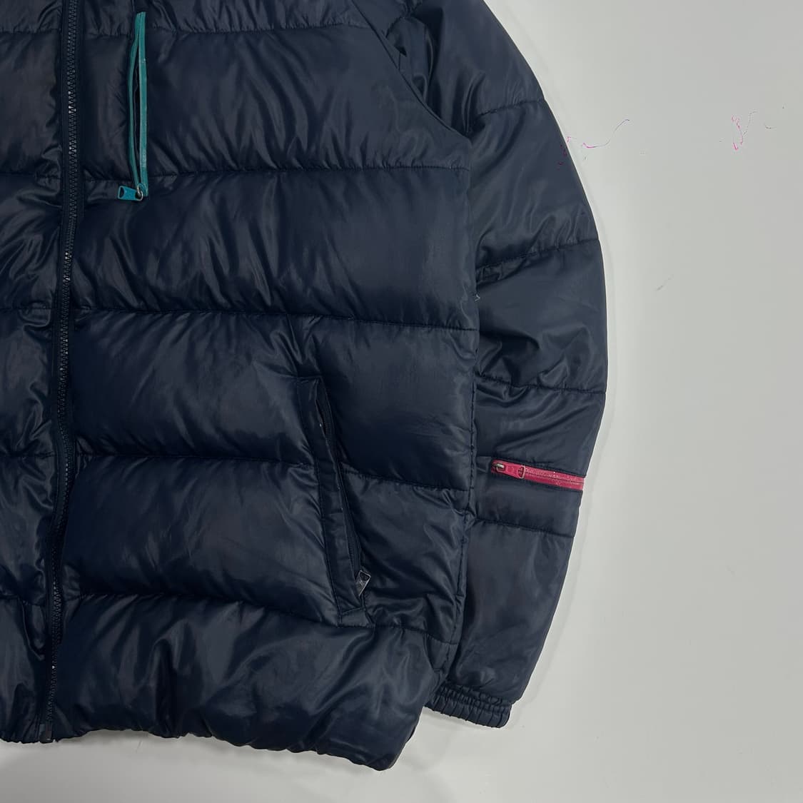 Adidas 아디다스 00‘s 구스다운 유광 네이비 파이어버드 패딩 상품이미지5