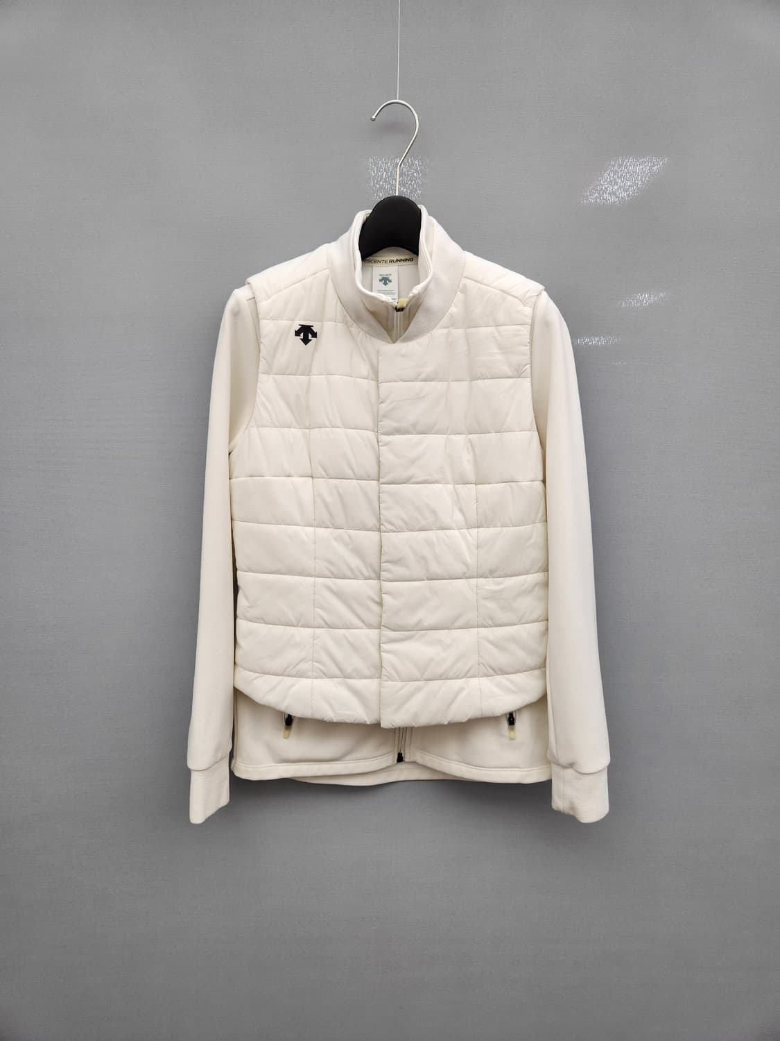 데상트 여성 하이브리드 자켓 패딩조끼 경량패딩 상품이미지1