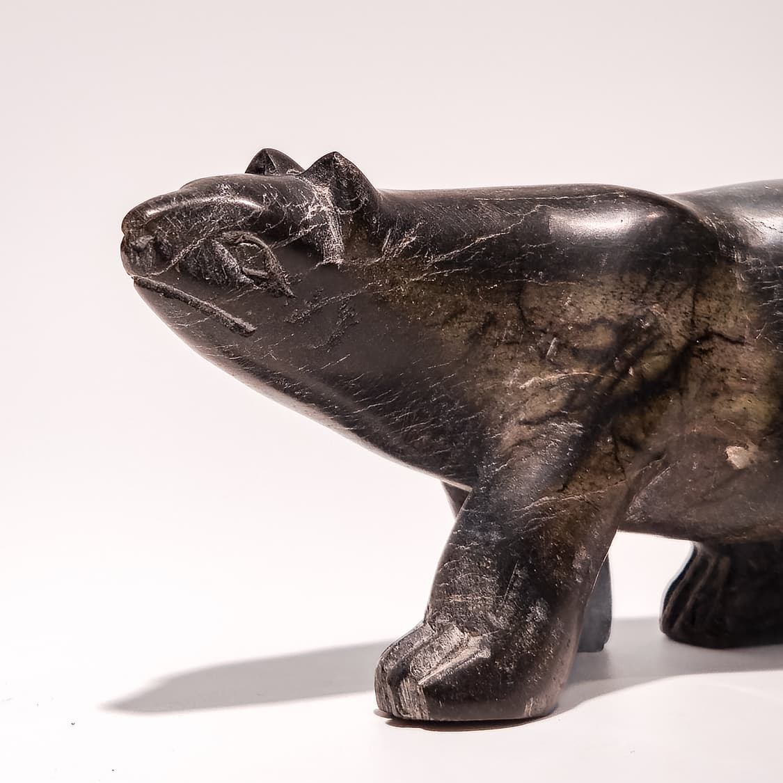 Inuit Hand-carved Soapstone Polar Bear 상품이미지6