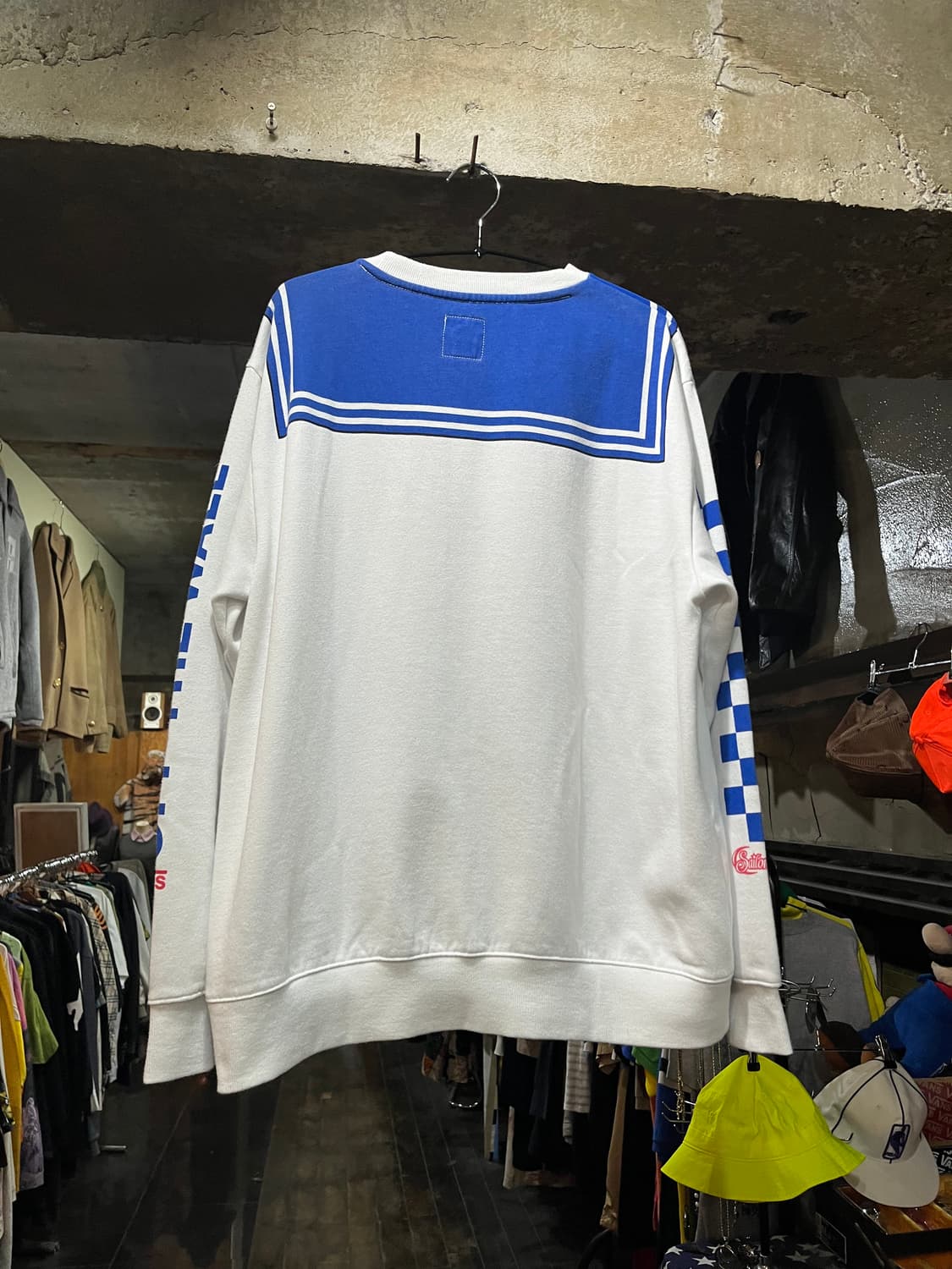 Vans 반스 X 세일러문 BFF 크루 플리스 스웻셔츠 상품이미지8