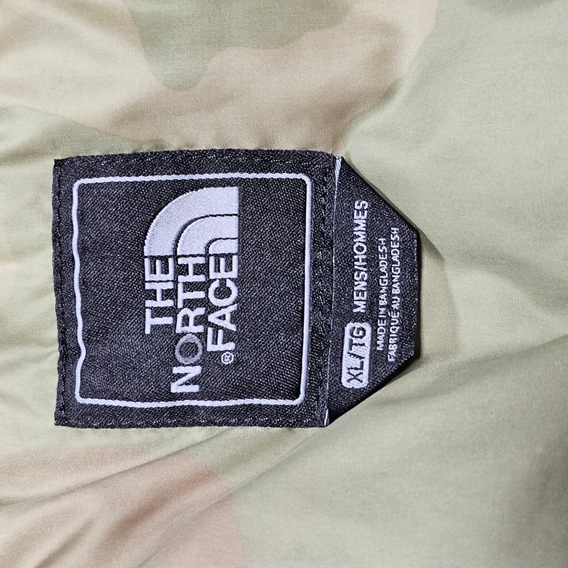 일본판노스페이스센터로고패딩베스트 상품이미지4