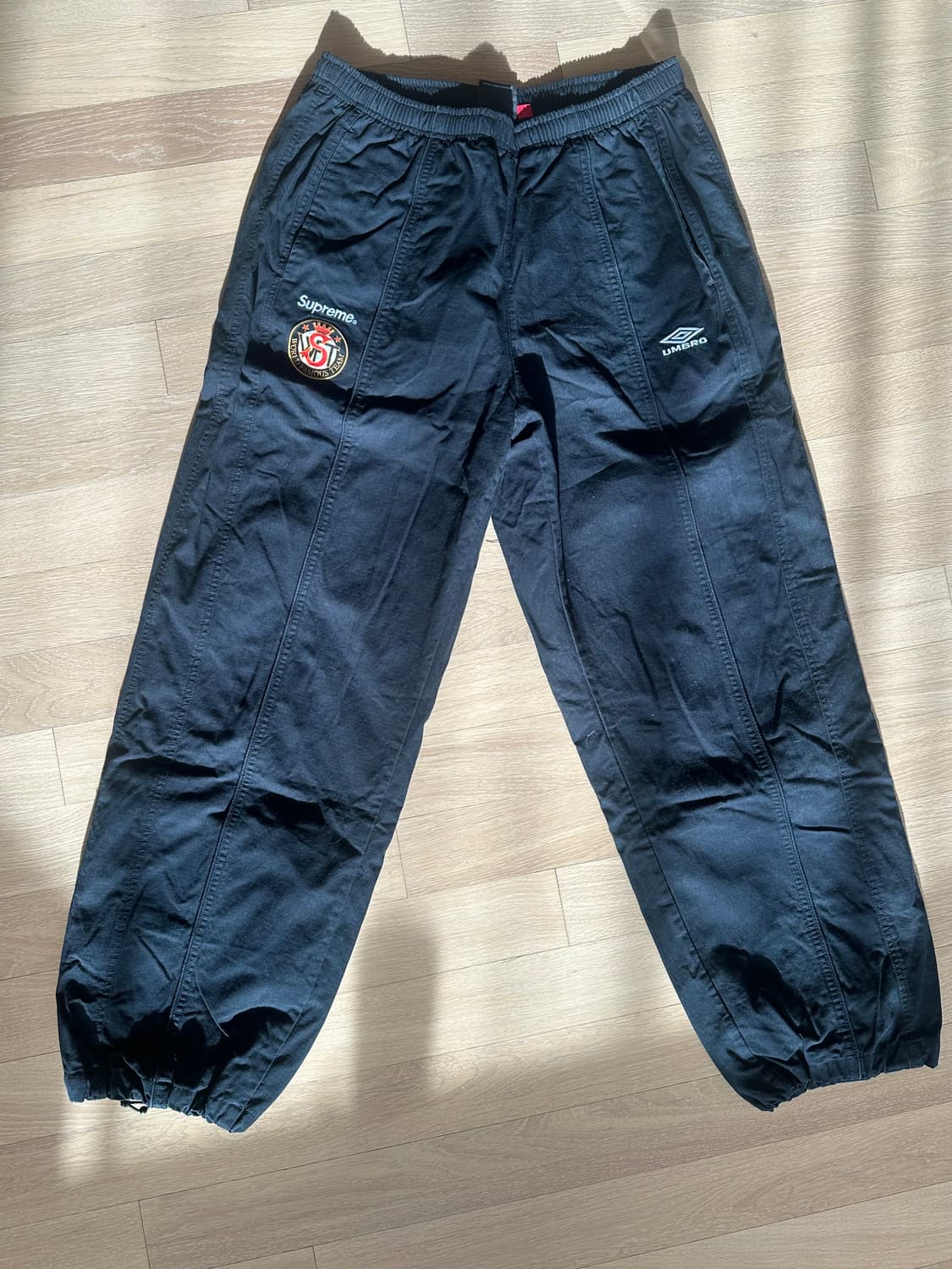 슈프림x엄브로 상품이미지1