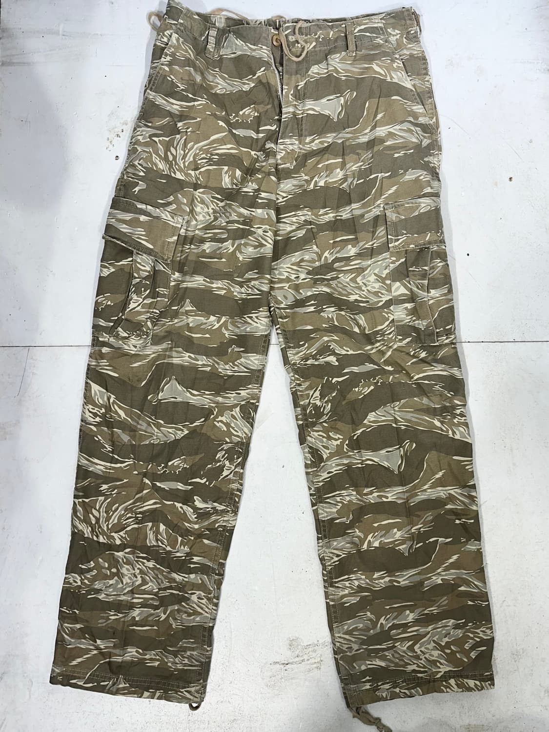 일본 빈티지 베이지 카모 허리 포인트 와이드 카고 팬츠  상품이미지4