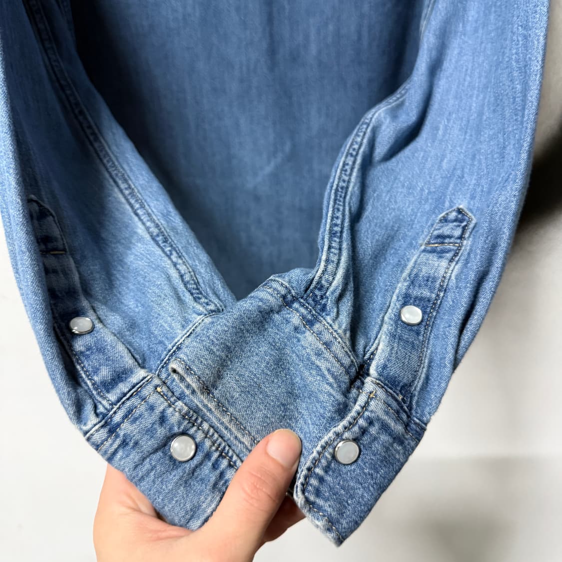 리바이스 오리지널 웨스턴 더블 포켓 중청 데님 긴팔 셔츠 상품이미지5