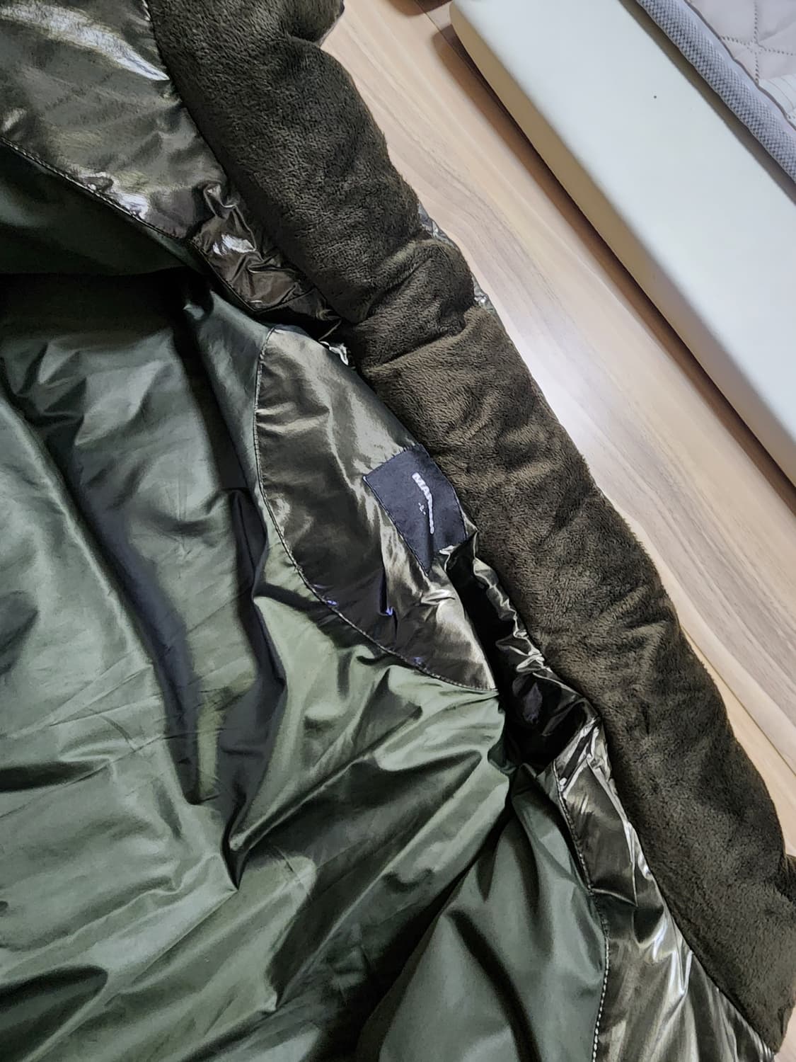 마크엠글로시덕다운패디점퍼다크카키L 상품이미지9