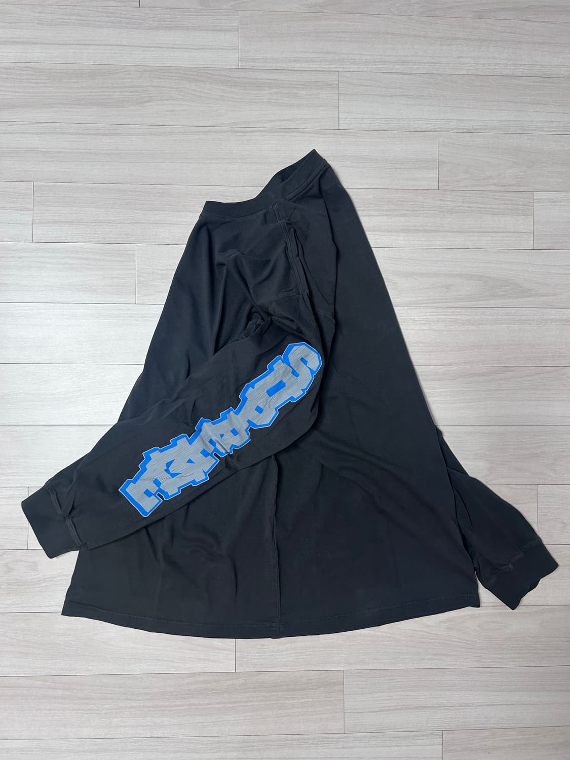 (XL)슈프림 크랙 롱슬리브 -26ss 상품이미지4