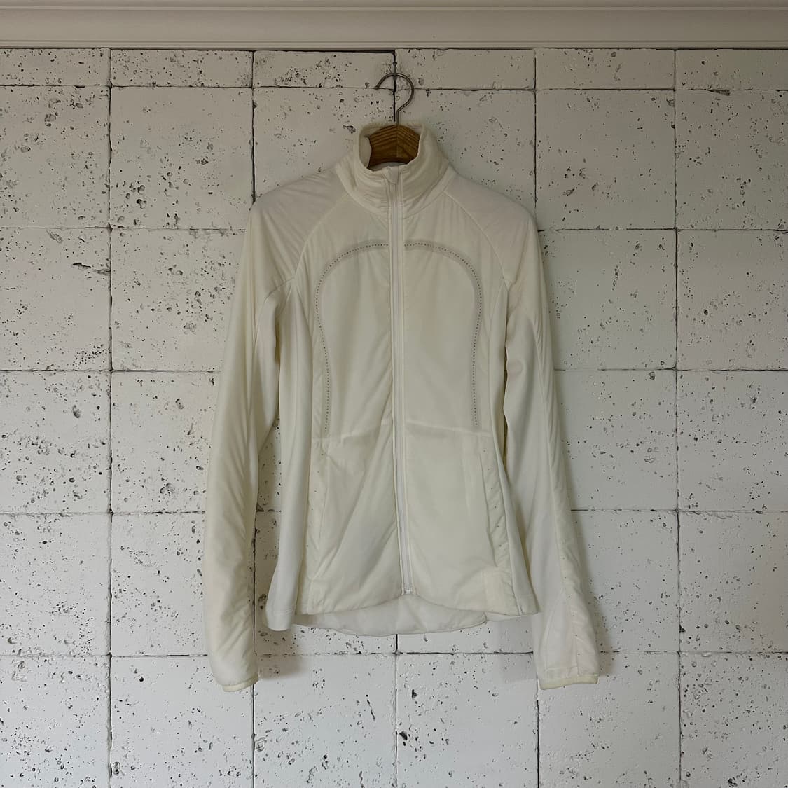 우먼2 룰루레몬 런 콜드 자켓 상품이미지1