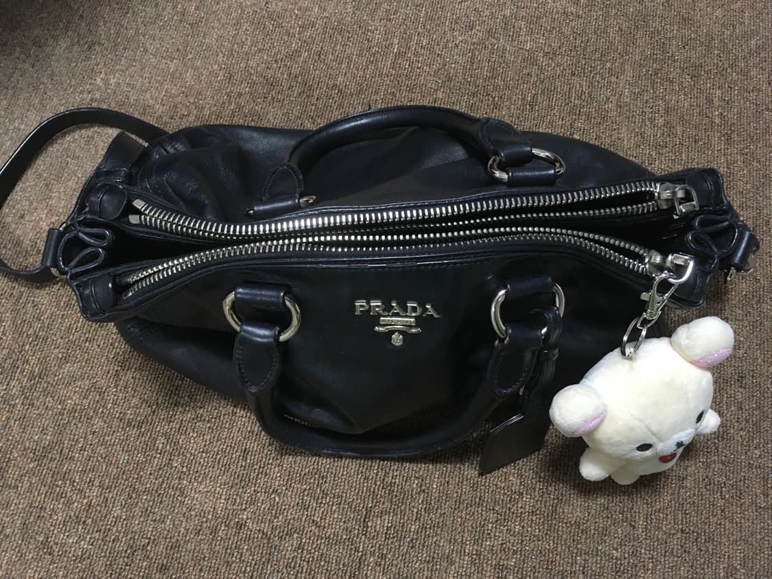 프라다 소프트 카프스킨 토트백 상품이미지1