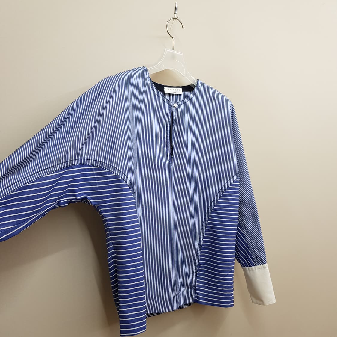 산드로 스트라이프  코튼 블라우스 1사이즈 상품이미지4