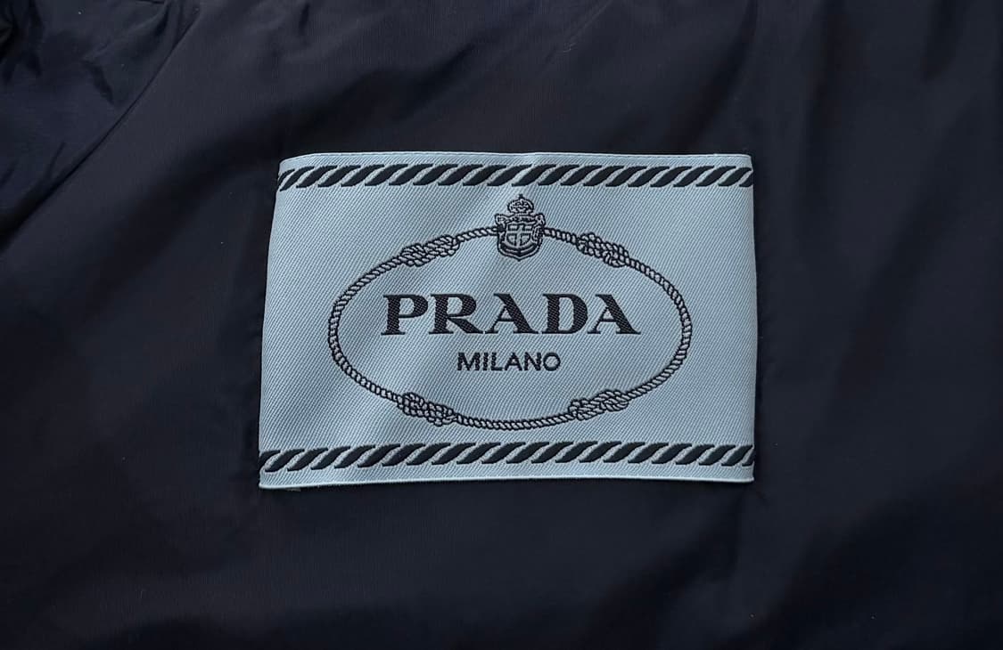 프라다 리나일론 피우마 다운 자켓 상품이미지5