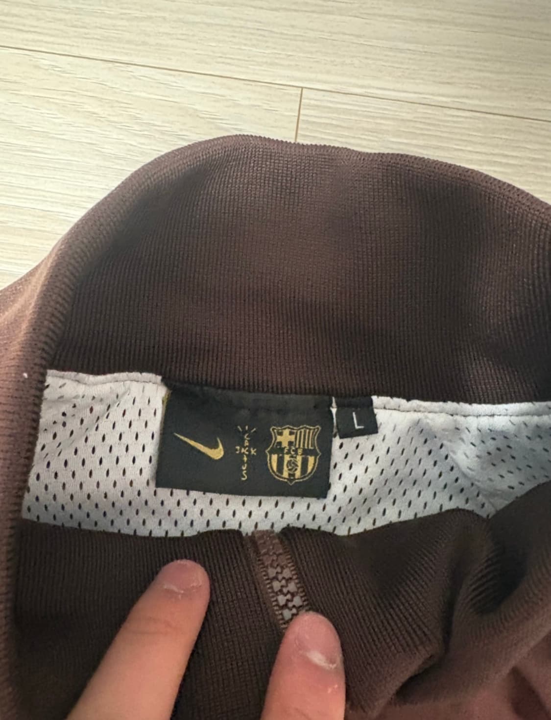 나이키 바르셀로나 트레비스스캇 집업 L 상품이미지4