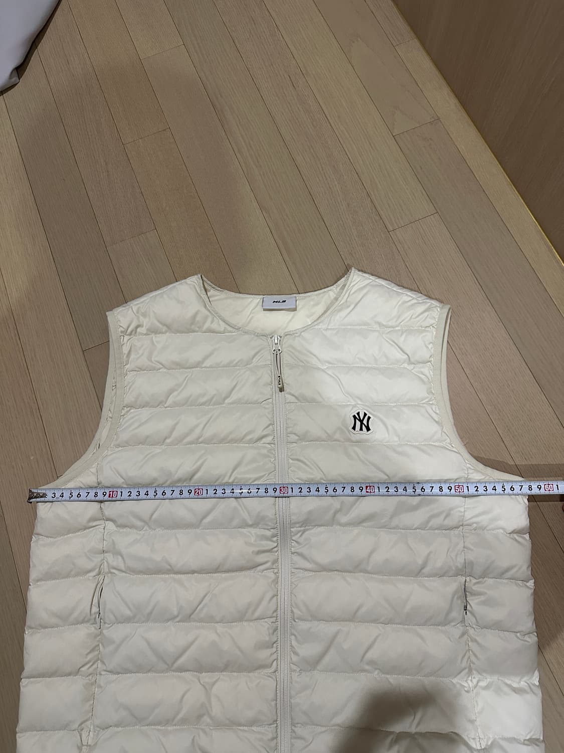 MLB 뉴욕양키스 구스 경량 패딩조끼 XL(105) 상품이미지3